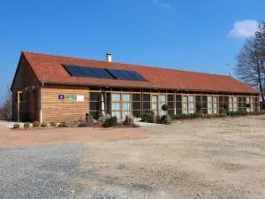 Gîte éco-responsable avec jardin, internet, chambres équipées et adaptés PMR - FR-1-489-484 - Lavaufranche