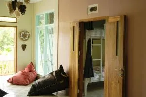 Bajo Bunkhouse - Mbura