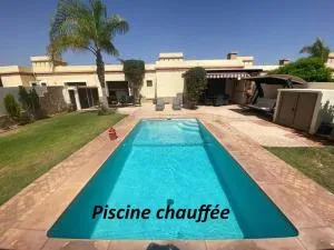 55) Superbe villa, 5 personnes - Riaïna