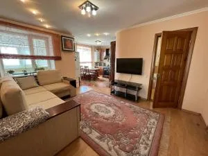 Тимирязева 47А - 克洛佩夫尼茨基