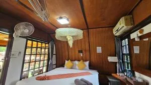 Eden Lanta Bungalow - Phra Ae beach