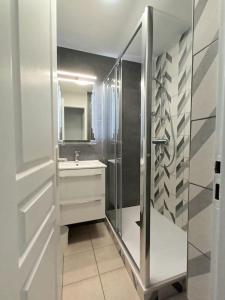 "OCEANIS" Appartement 4 personnes, village vacances, accès parc aquatique gratuit, vue golf
