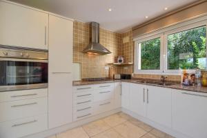 Flores by Aguilarent