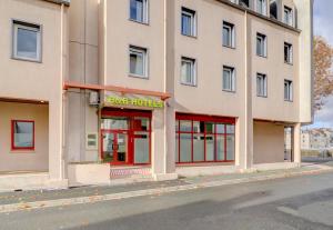 Hotels B&B HOTEL Montlucon Centre : photos des chambres