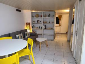 Appartements logement Amboise centre avec terrasse privee : photos des chambres