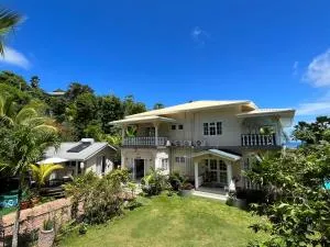 Royal Bay Villa and Apartment - Anse Royale