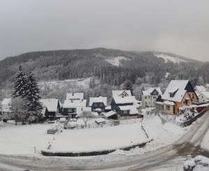 Ferienwohnung am Thüringer Wald Wandern, Radfahren, Parkplatz, Wallbox, Netflix