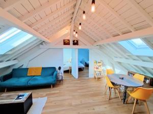 Appartements Appart de charme aux pieds des remparts, terrasse : photos des chambres