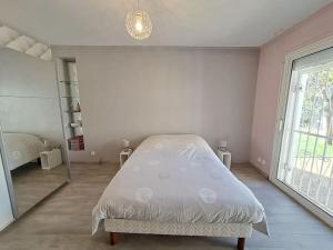 Maisons de vacances Le Ces-Spacieuse maison - Wifi Jardin - Parking gratuit - 15min des plages : photos des chambres