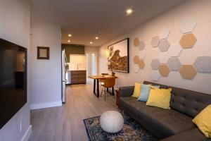 NEW! Chic & Cozy Lantana near the Beach & Flagler - Ubytování bez kategorie ve městě New Smyrna Beach