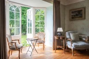 Harlequin House - Holbeton