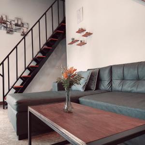 บ้านพูลโต พูลวิลล่า ที่พักบางเสร่ - สัตหีบ