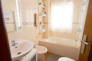 Casa Meandro: 9min➟Sea⋆Terrace⋆Garage⋆AC⋆WiFi⋆Washer