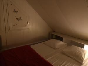 Et pourquoi pas des vacances naturistes à la Jenny ?