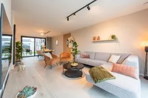 NIEUW De Grenspaal NOORD 6P - 3SLPK 5 min Maastricht - SAUNA - LAADPAAL - Kesselt