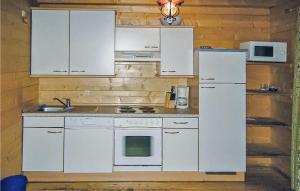 Three-Bedroom Holiday Home In Unterweissenbach