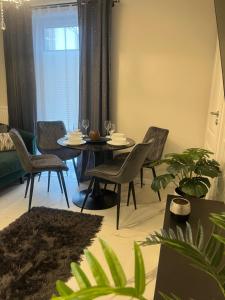 Apartamenty Kielce- APARTAMENT SZMARAGD