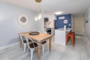 Stylish, Renovated Coastal Haven on Hilton Head!