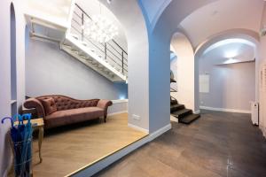 Bracka Main Square Apartments