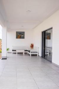 4 U Luxury Bungalows Diani