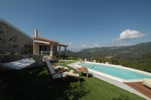Koukoutsa House with Swimming Pool Corfu Sokraki