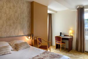 Hotels Logis Hotel Spa Restaurant Au Site Normand : Chambre Quadruple Supérieure 