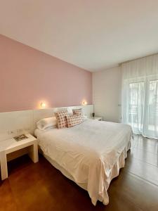 Deluxe Double or Twin Room room in Light Guest House
