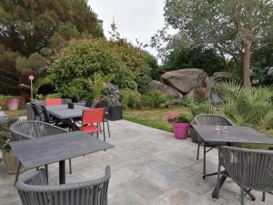 B&B / Chambres d'hotes Villa des Fleurs d'Ajoncs : photos des chambres