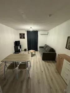 Studio avec terrasse vue sur cousson - Thoard