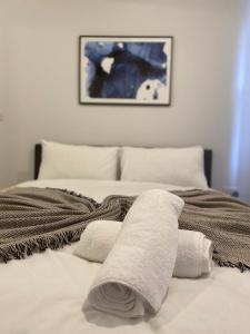 The Grove King bed Wi-Fi EV Charger