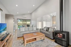 Molly Morgan Vineyard Villa Shiraz. Couples Retreat in the Hunter - Branxton