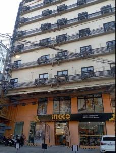 St. Marvin Studio Makati M508