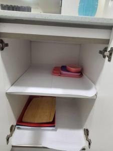Family-Friendly, NETFLIX, Cozy Comfy 2 bed room basement suite,sleeps 5