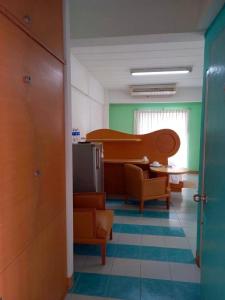 Triple Room with Balcony room in Mansion Sarasinee @ Chatuchak