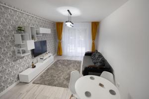 White DeLuxe Apartment