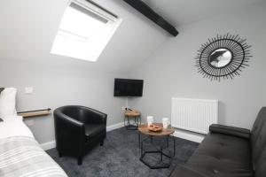 Modern en-suite room in country PubRestaurant 1 - Pass the Keys