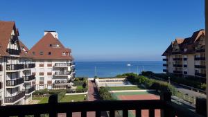 Séjour romantique à Cabourg, studio vue mer