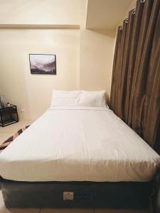 *Y Stylish 2BR Option for 6