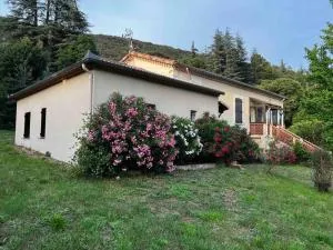 Gîte 45 m2 3/4 personnes - Rochessadoule