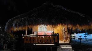 Phòng Giường Đôi Cổ điển có Tầm nhìn ra Biển (Classic Double Room with Sea View)