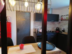 Maisons de vacances Gites deco pop et chaleureuse avec jacuzzi/sauna : photos des chambres