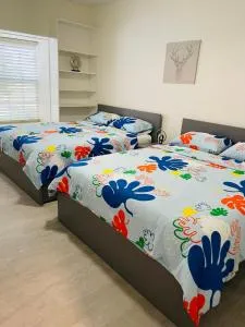 Charming, Victoria - Golden Gate