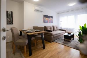 Apartman IVANA - private parking