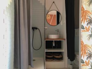 Rez de jardin climatisé, cosy, avec parking à Sanary - Les Amirantes