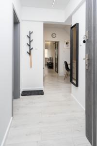 Apartament z widokiem na Rynek Starego Miasta by RENT4YOU