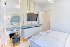 Hi-lux Ultracentral - 4BR Superior - Amazing View