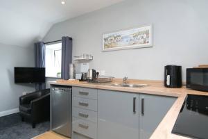 Self Contained Apartment at Country Pub Restaurant - Pass the Keys