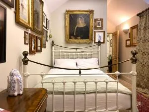 Enchanting 1 Bedroom Home with Kitchen - Littlebury