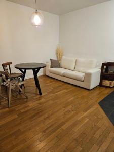 Sejours chez l'habitant Chambre privee dans bel appartement. : photos des chambres