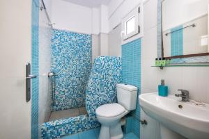Studio (3 Adults) room in Honeymoon Beach Studios
